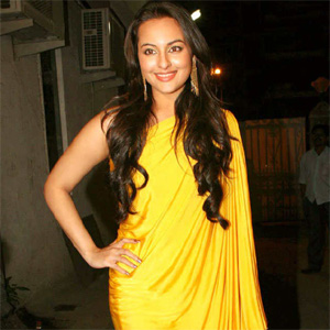 Sonakshi Sinha is fat, thanks to her mom, says her ‘Joker’ co-actor!